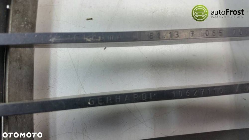 ATRAPA GRILL NERKA LEWA KRATKA BMW 7065701 E60 E61 - 4