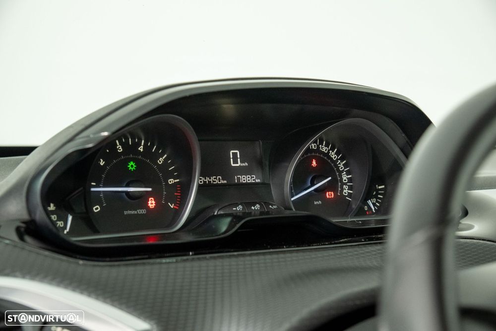 Peugeot 208 1.2 PureTech Style - 26