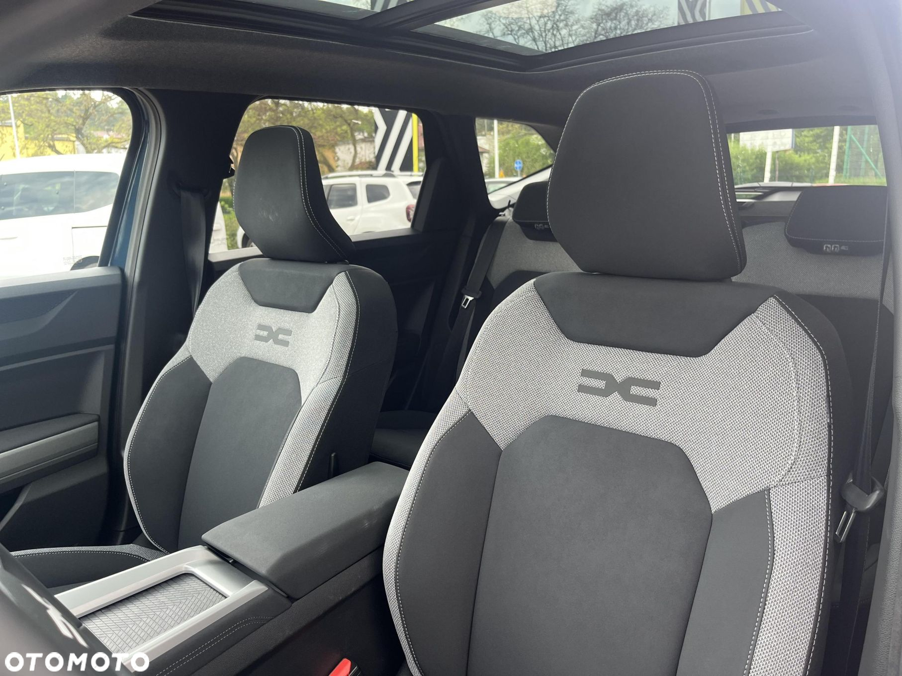 Dacia Bigster 1.8 Full Hybrid 155 Journey MMT - 11