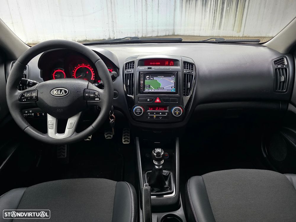 Kia Ceed SW 1.6 CRDi EX ISG - 35