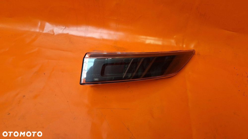 VOLVO FH4 KIERUNKOWSKAZ MIGACZ KIERUNEK LEWY/PRAWY - 2