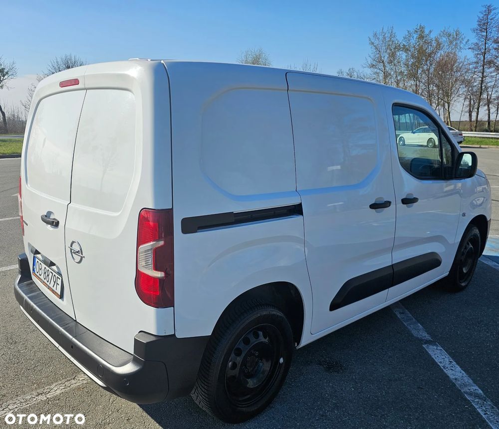 Opel Combo E - 4