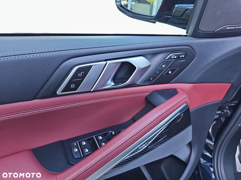 BMW X6 M50i - 35