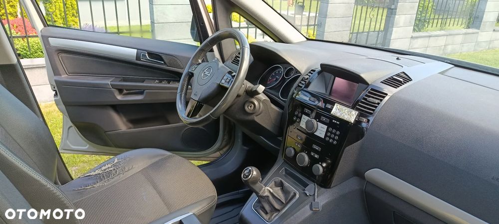 Opel Zafira 1.8 Essentia - 6