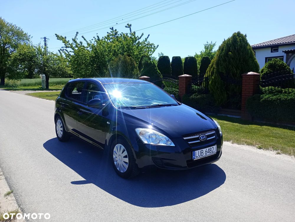 Kia Ceed 1.4 CVVT Attract - 16