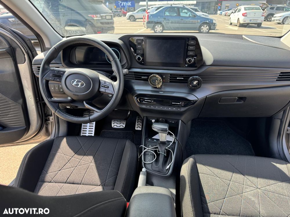 Hyundai Bayon 1.0 T-GDI M-Hybrid 100 CP 7DCT Led Line - 2