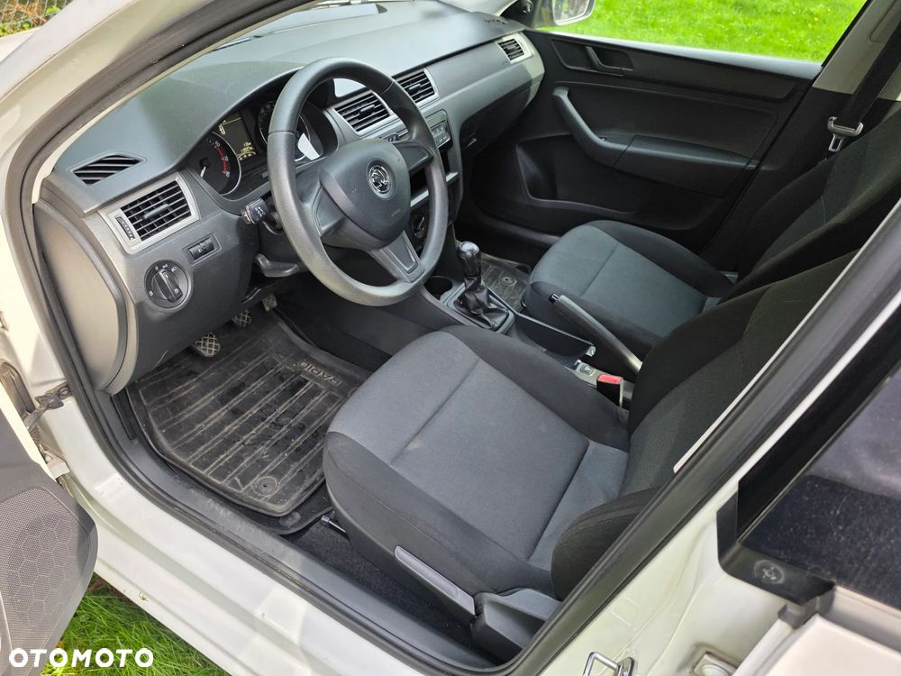 Skoda RAPID 1.2 TSI Active - 10
