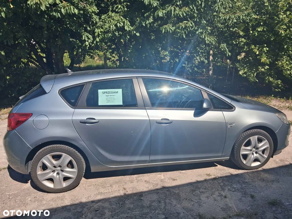 Opel Astra - 4