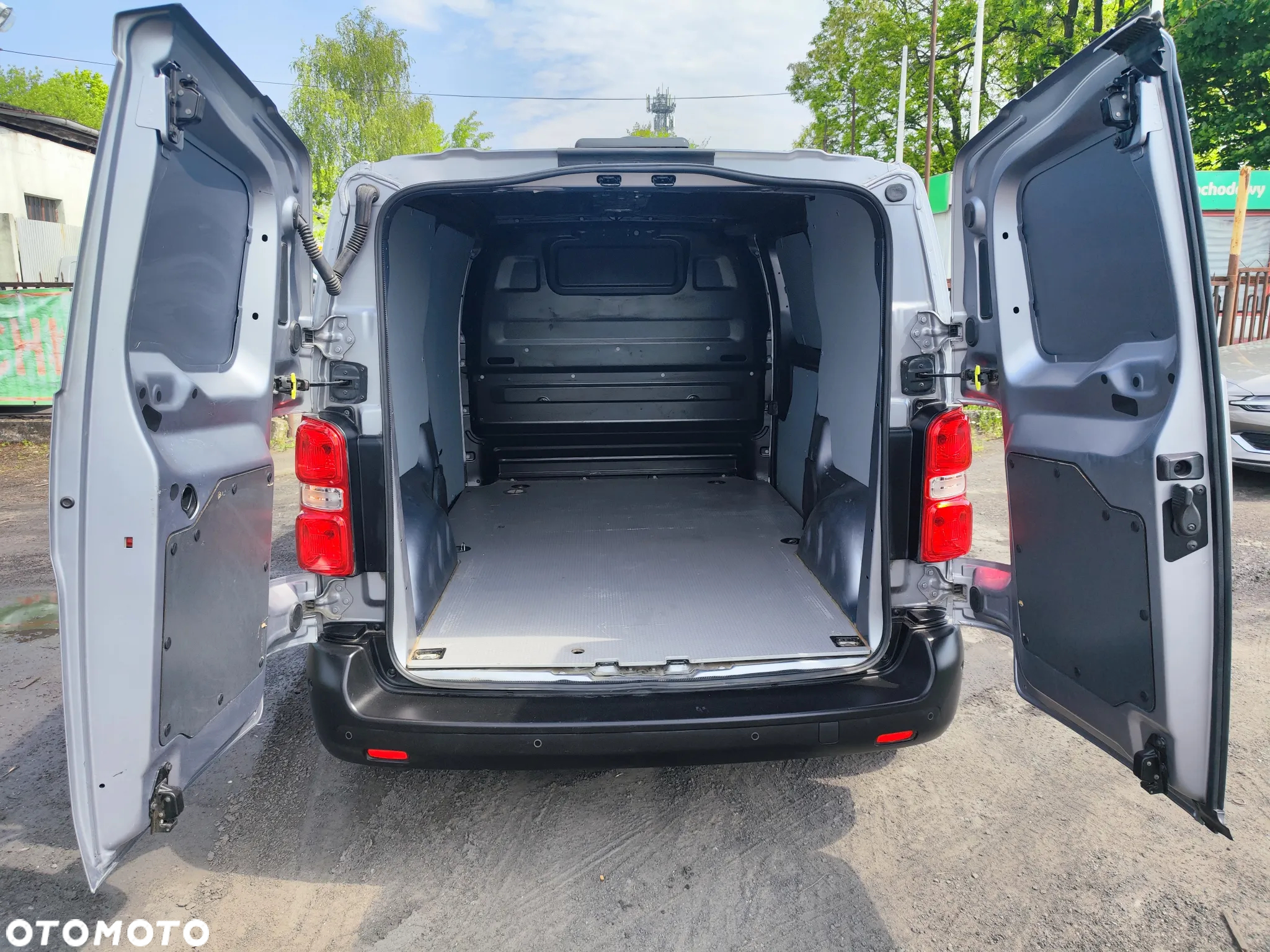 Opel Vivaro - 9