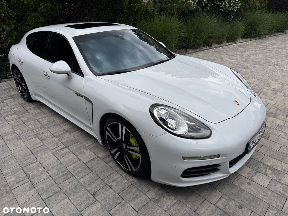 Porsche Panamera - 37