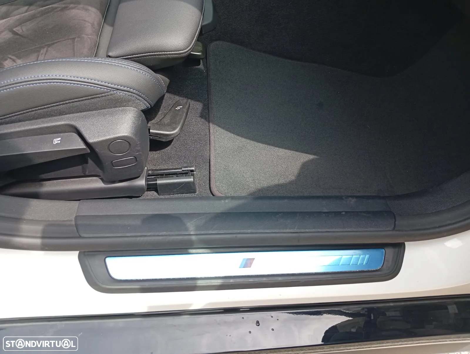 BMW i4 eDrive40 Desportiva M - 9