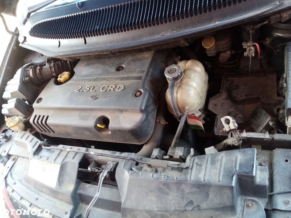 CHRYSLER GRAND VOYAGER IV 00-05 2.5 CRD ENJ - ALTERNATOR - 1