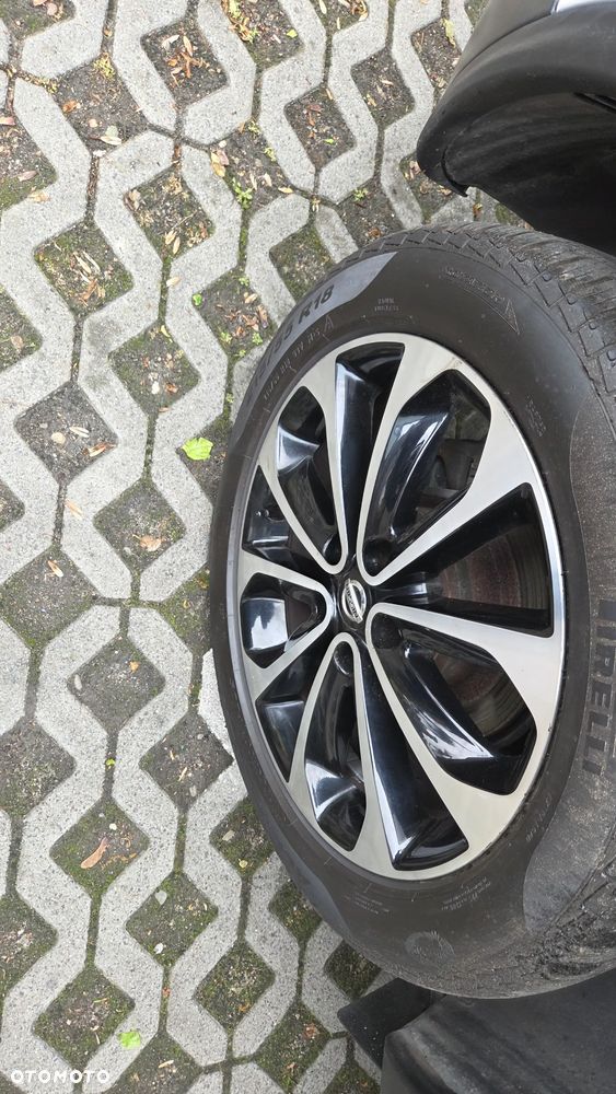 Nissan Qashqai 2.0 dCi 4 x 4 DPF tekna - 37