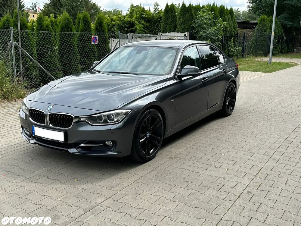 BMW Seria 3 328i - 7
