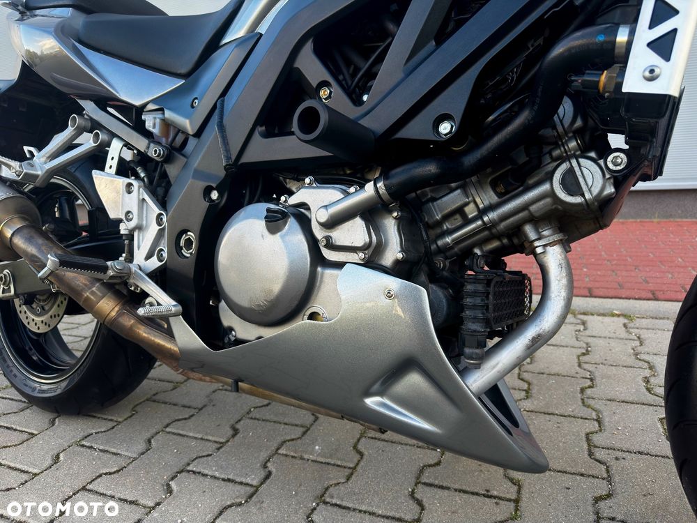 Suzuki SV - 7
