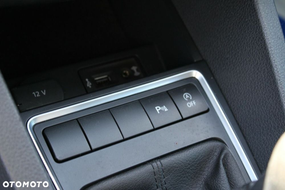 Volkswagen Jetta - 22