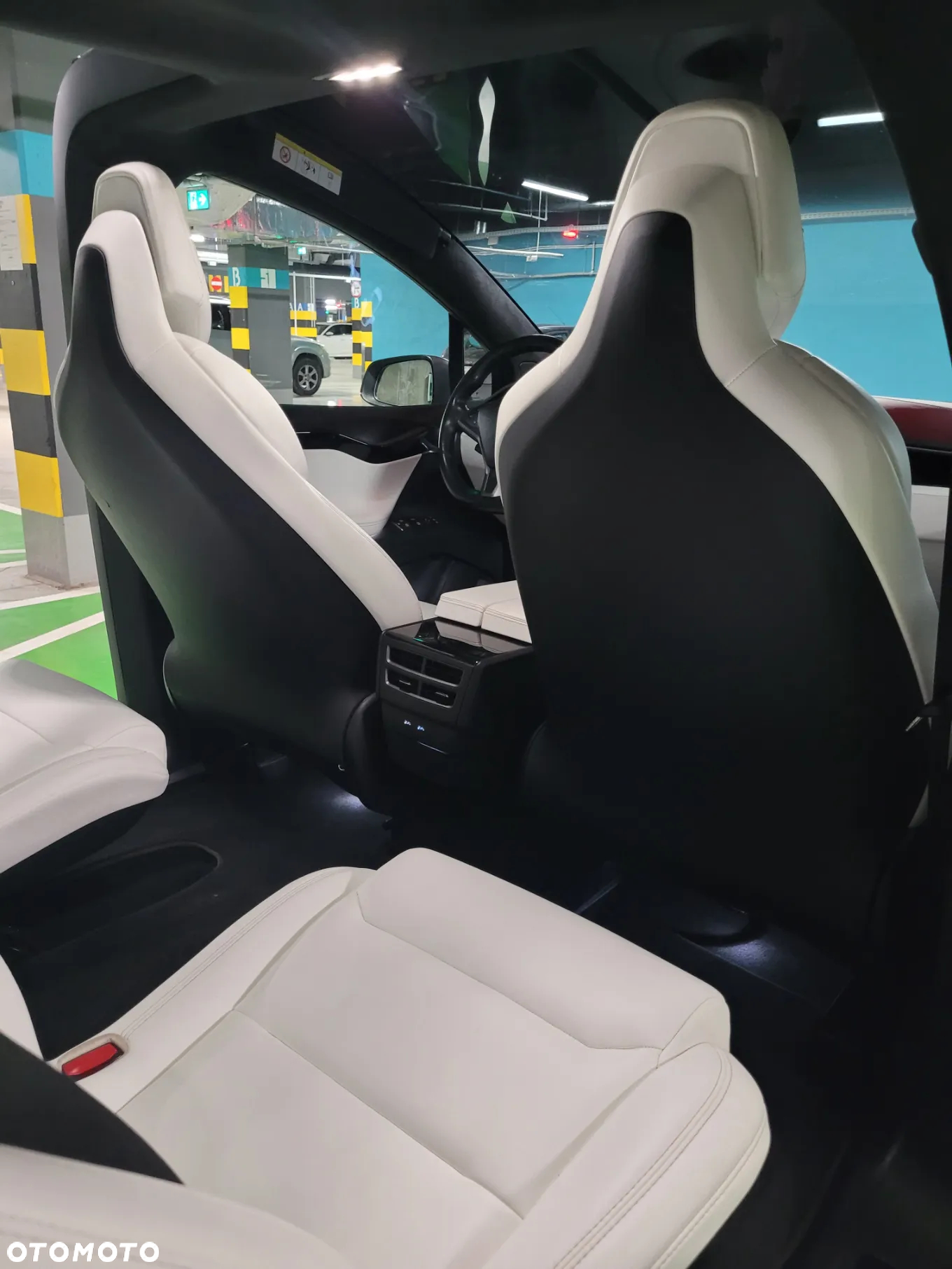Tesla Model X Long Range Plus - 19