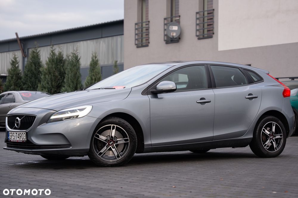 Volvo V40 D2 Geartronic Momentum - 9