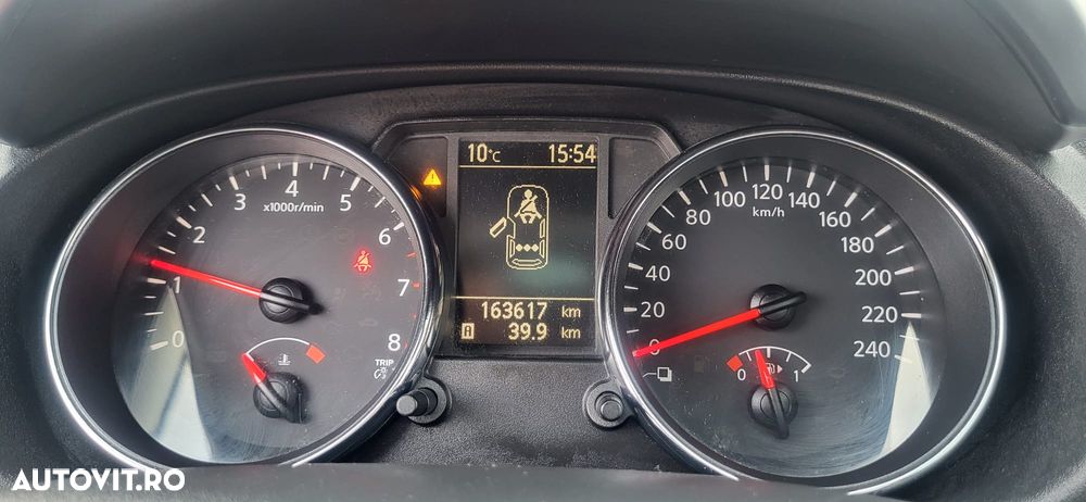 Nissan Qashqai 1.6 Visia - 16