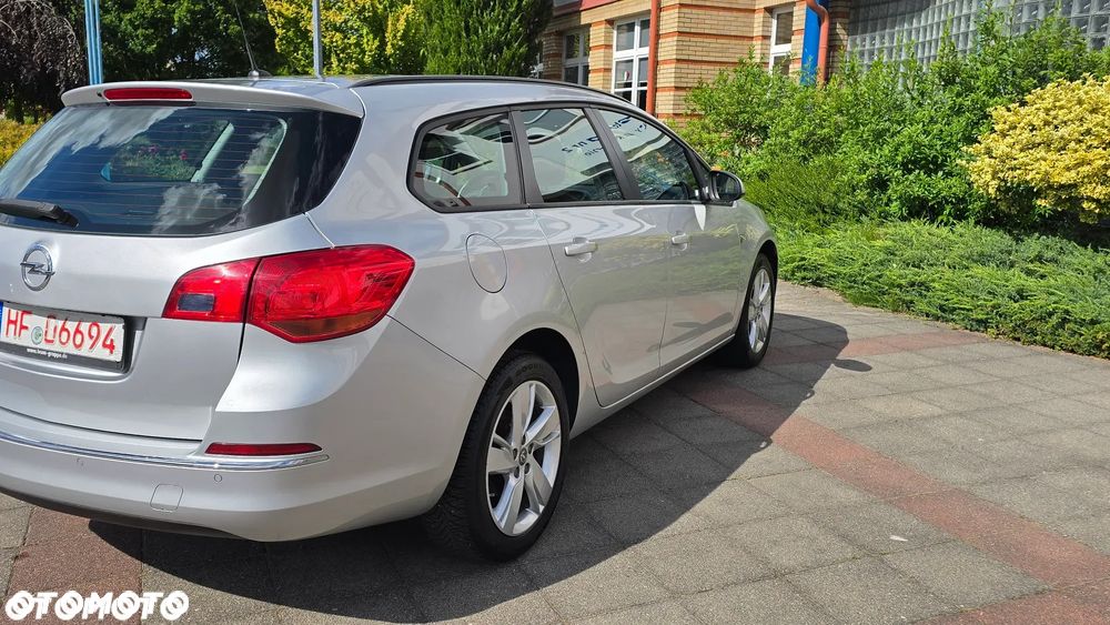 Opel Astra - 34