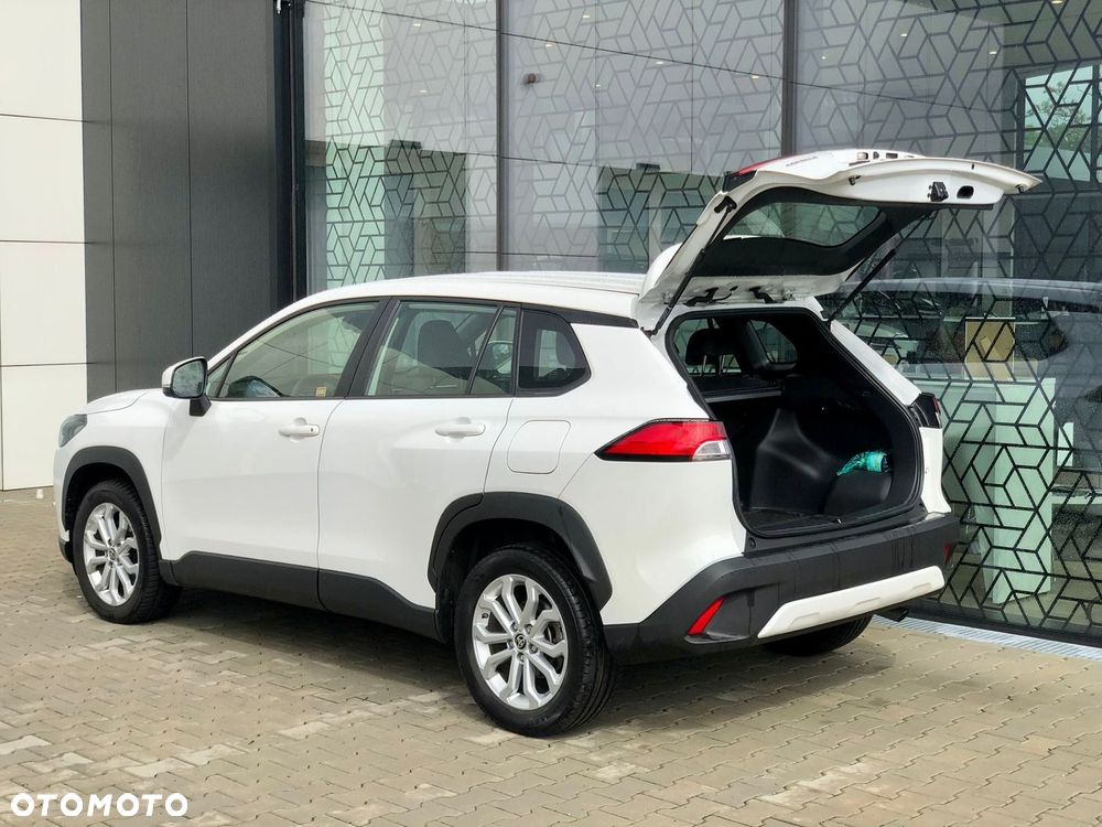 Toyota Corolla Cross 2.0 Hybrid Comfort - 32