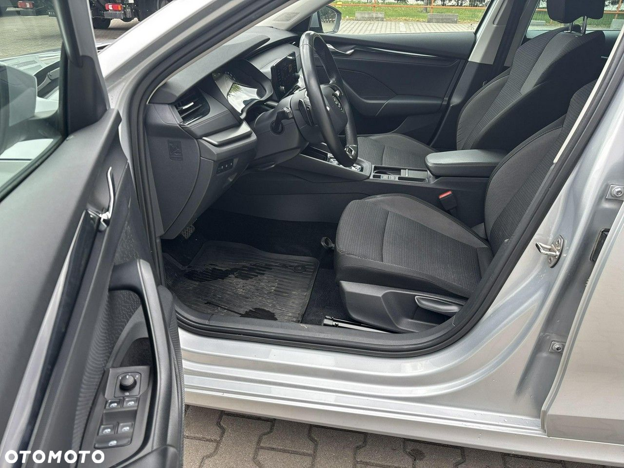 Skoda Octavia 2.0 TDI Ambition DSG - 11