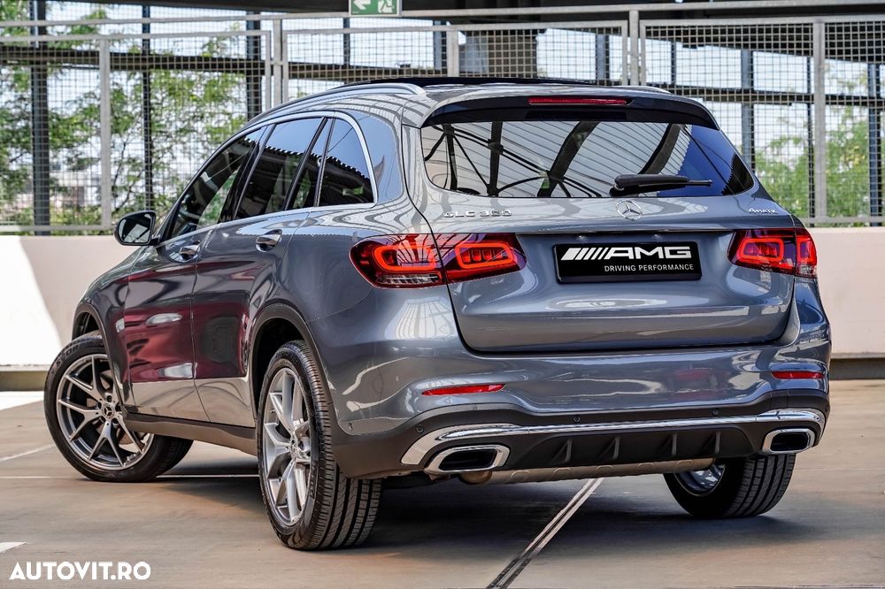 Mercedes-Benz GLC 300 4MATIC MHEV - 3