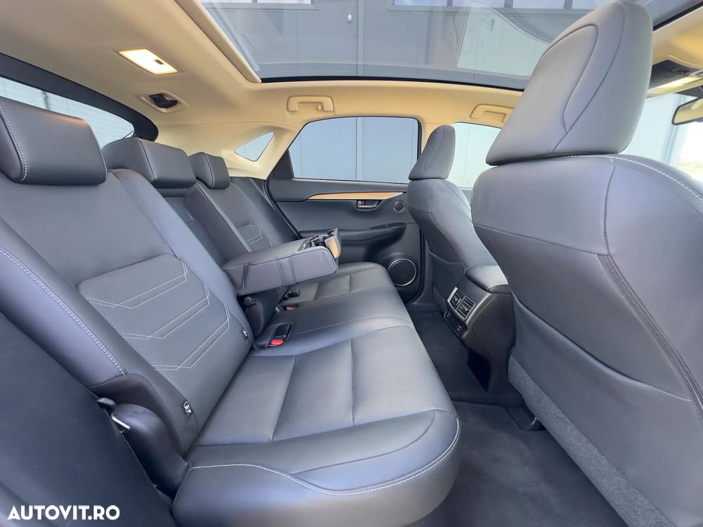 Lexus Seria NX 300h AWD Luxury - 22