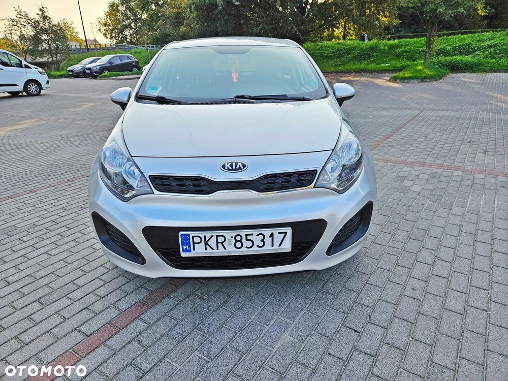 Kia Rio - 2