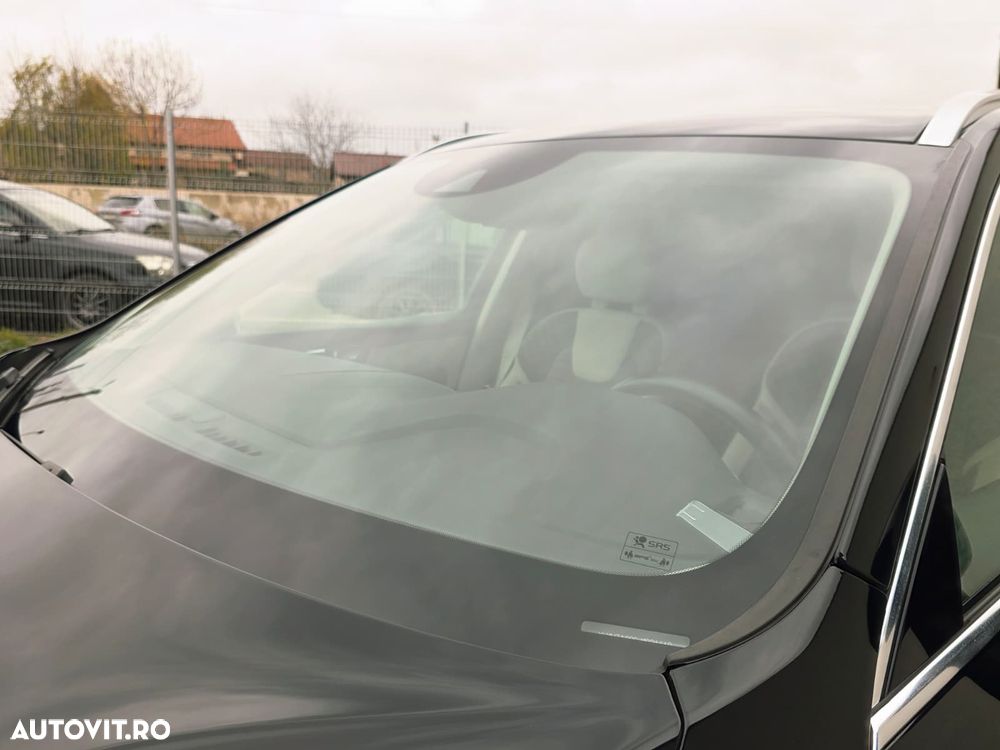 Volvo XC 60 D4 AWD Momentum - 30