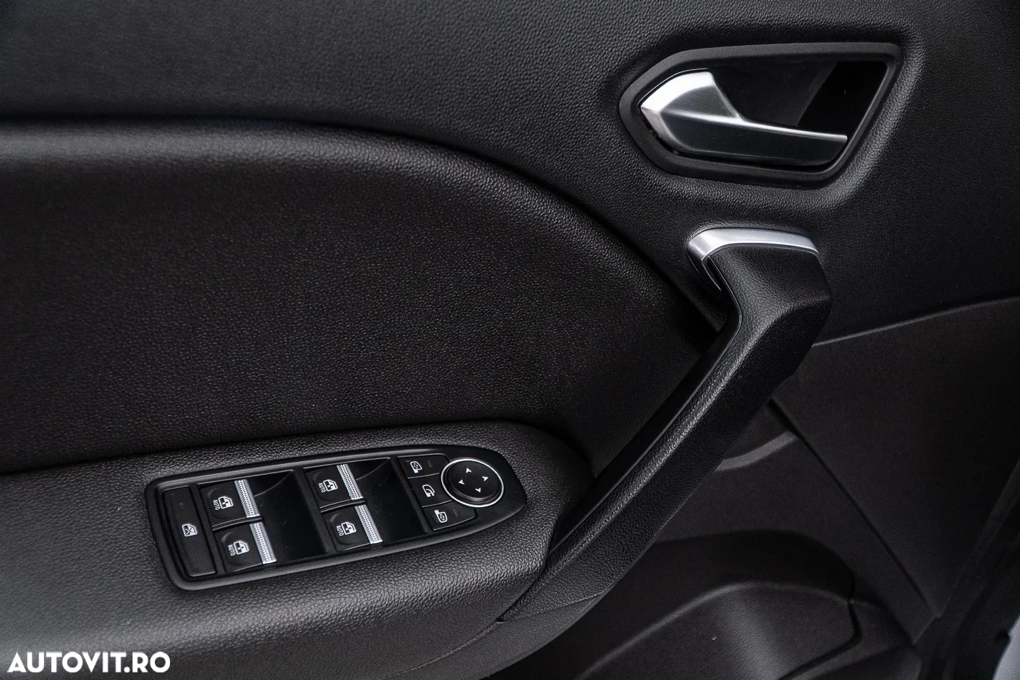 Renault Captur TCe Mild Hybrid 140 EDC GPF EVOLUTION - 29