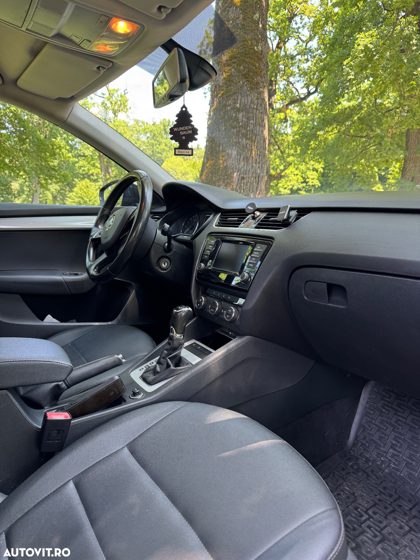 Skoda Octavia 2.0 TDI DSG Ambition - 6