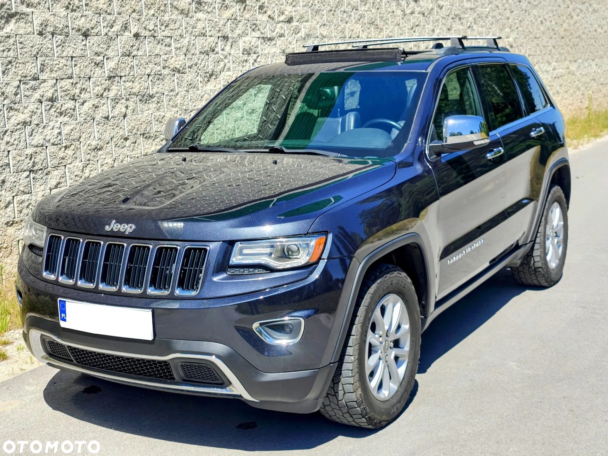 Jeep Grand Cherokee - 1