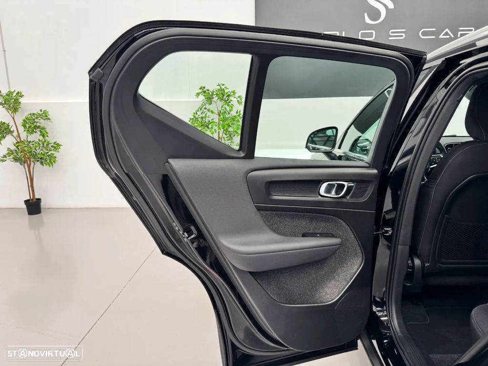 Volvo XC 40 T4 Recharge DKG Essential - 28