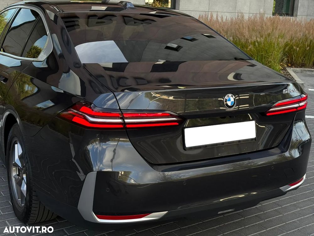 BMW Seria 5 520d AT MHEV - 4