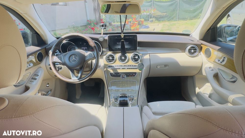 Mercedes-Benz C - 7