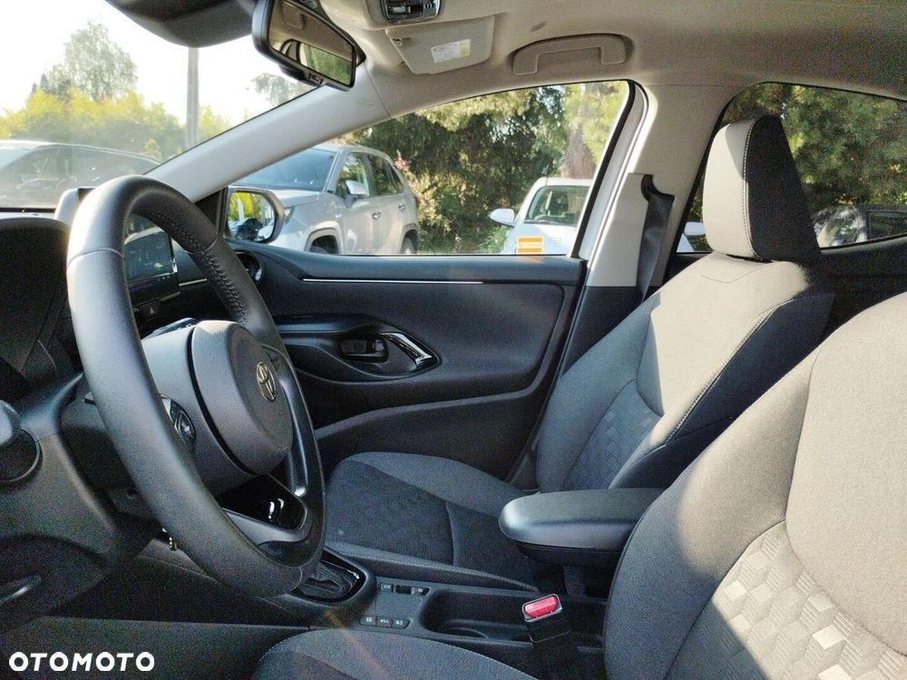 Toyota Yaris Hybrid 1.5 Style - 12