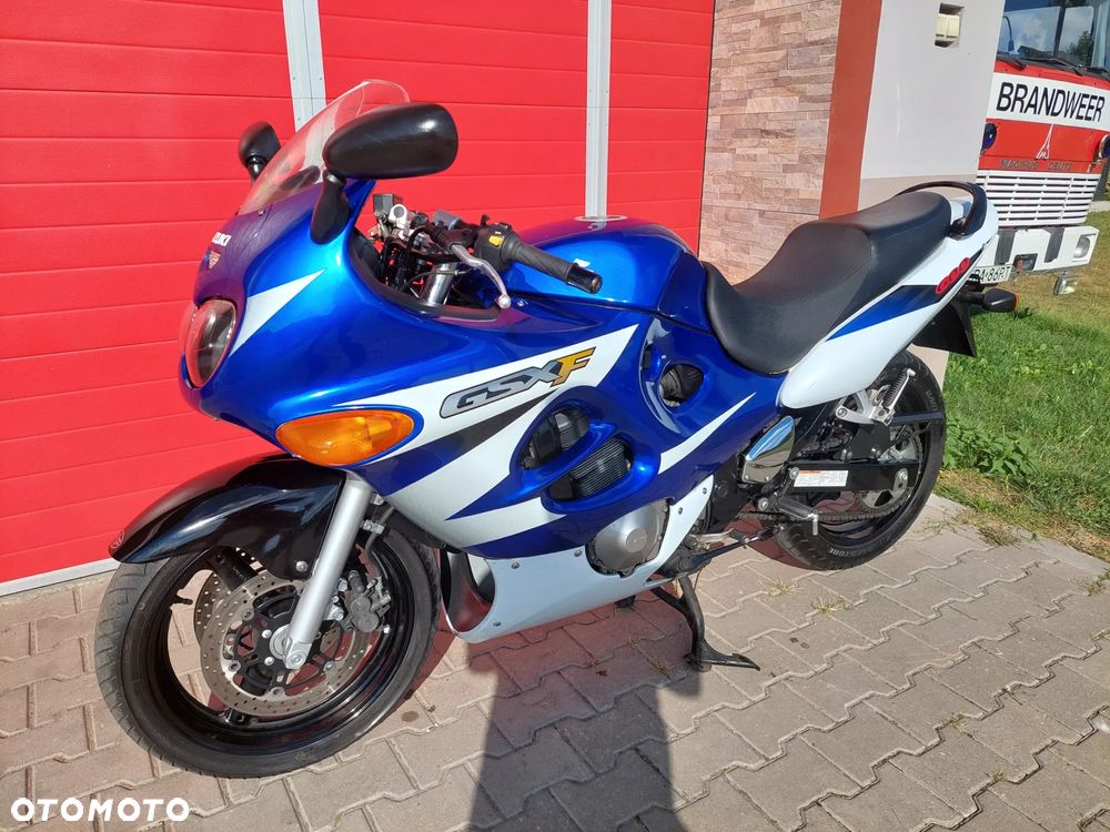 Suzuki GSX - 5