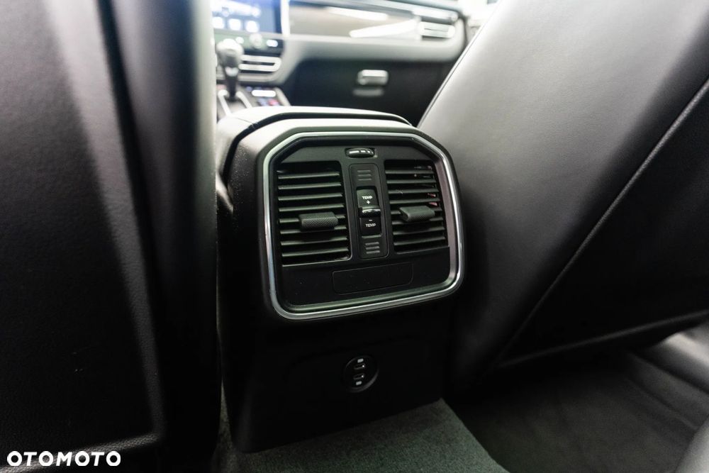 Porsche Macan S - 37
