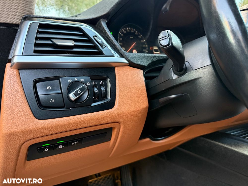 BMW Seria 3 320d GT xDrive AT - 15