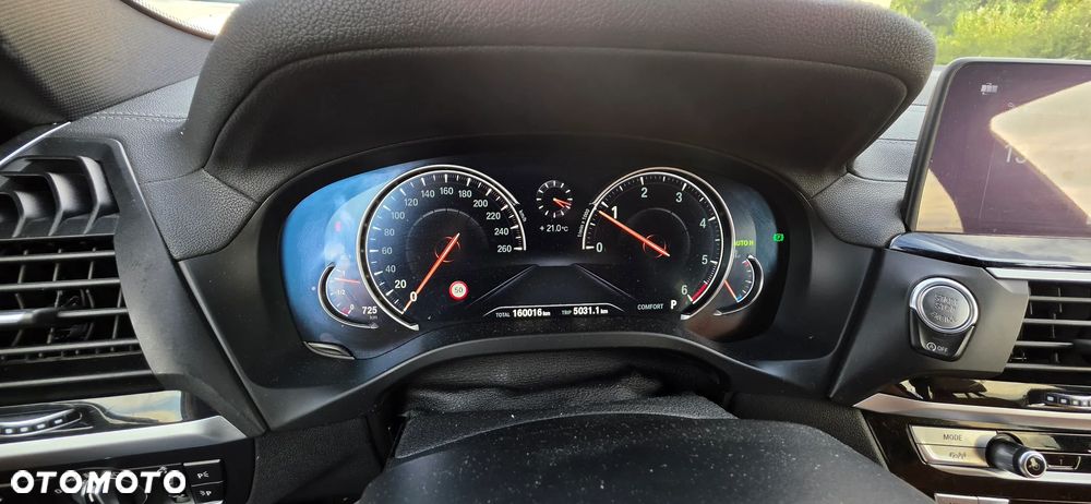 BMW X3 xDrive20d Luxury Line - 23