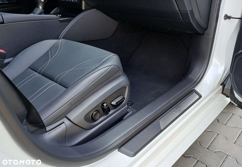 Lexus ES - 30