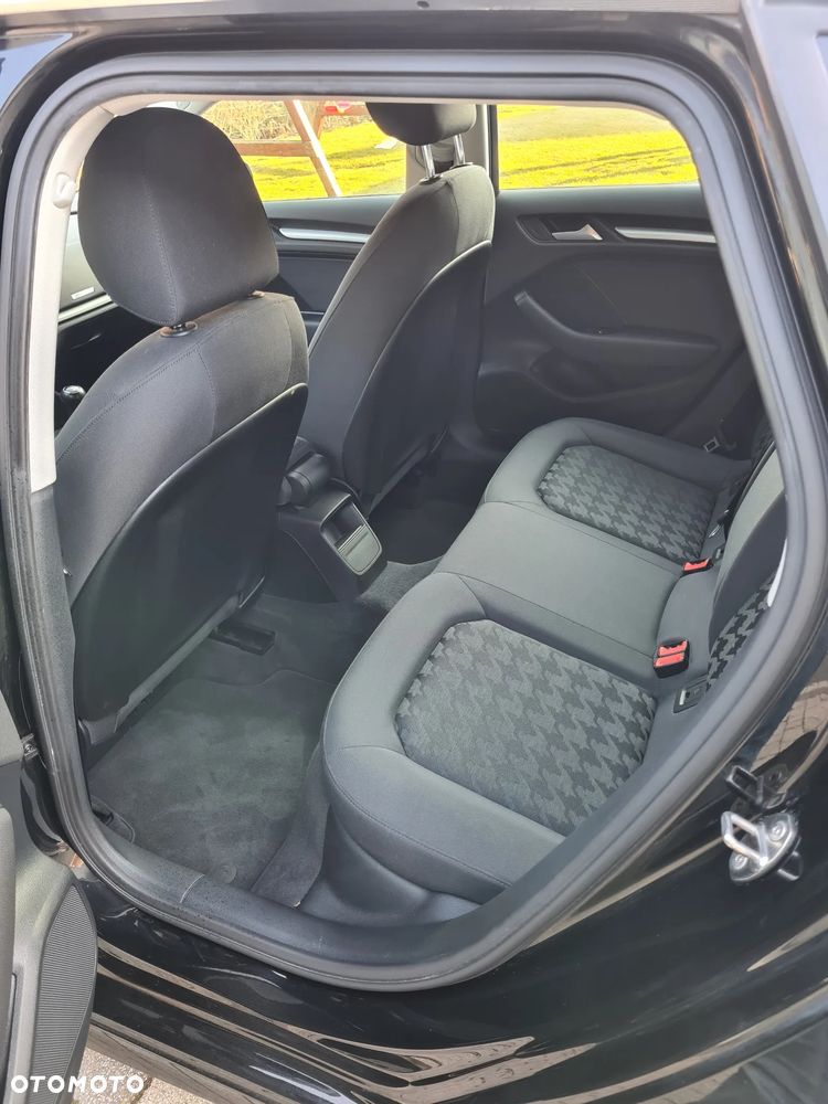 Audi A3 Sportback 1.4 TFSI Attraction - 27