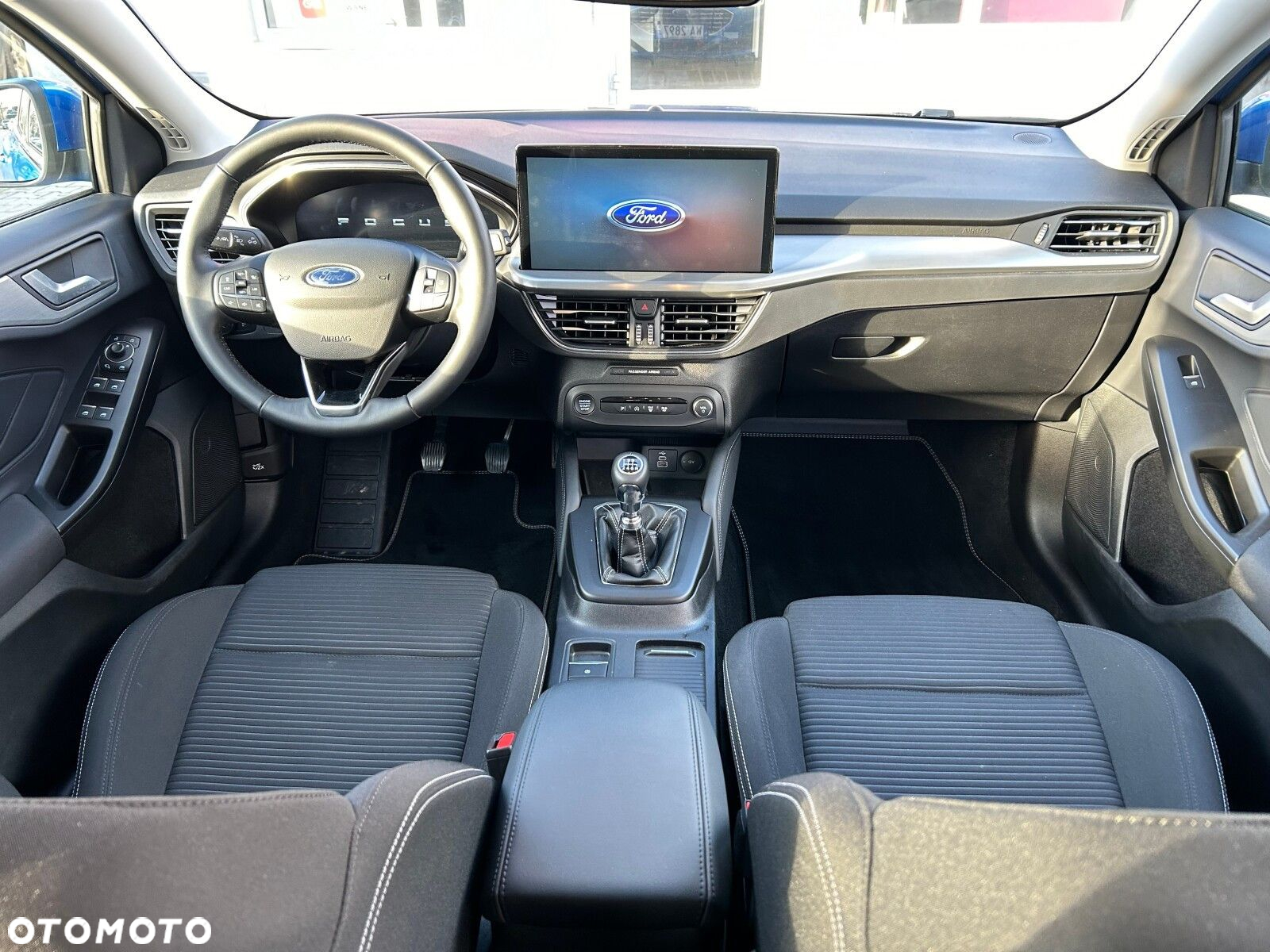 Ford Focus 1.0 EcoBoost mHEV Titanium X - 11