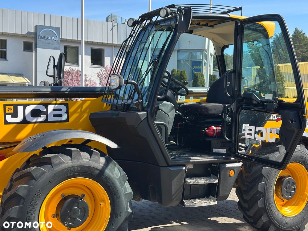 JCB 540-140 Hi Viz - 16