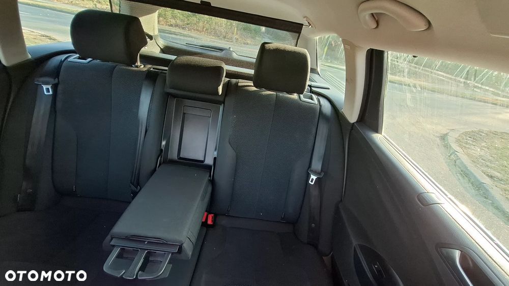 Volkswagen Passat 2.0 TDI Comfortline DSG - 24