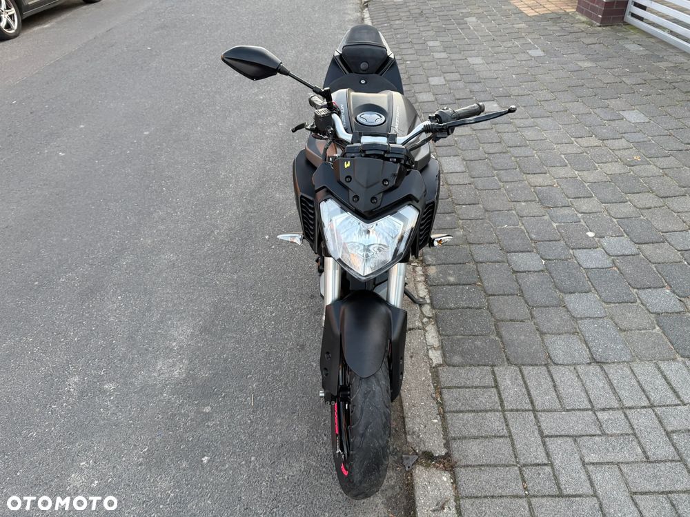 Yamaha MT - 2