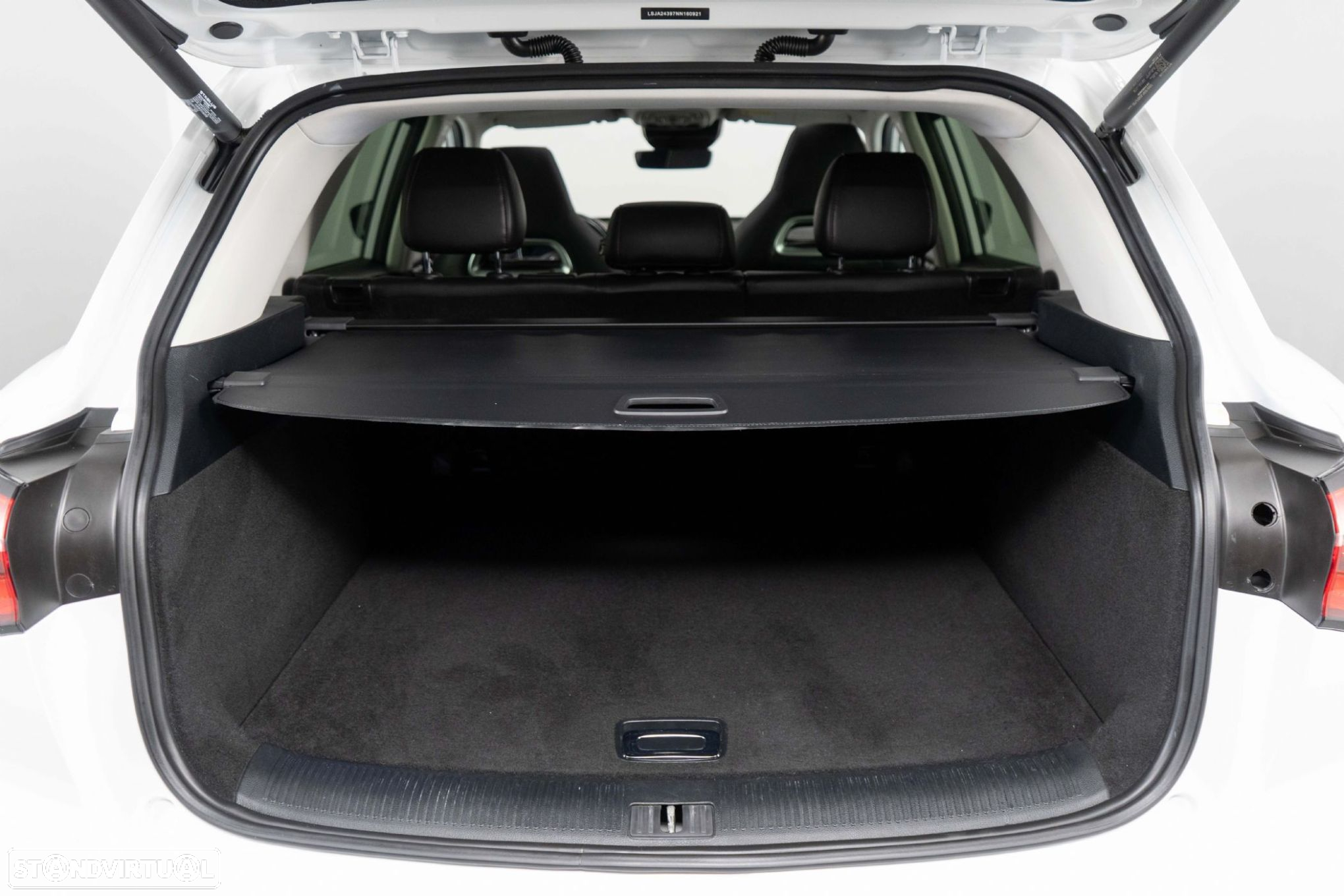 MG EHS 1.5 T-GDI Plug-in Hybrid Luxury - 11