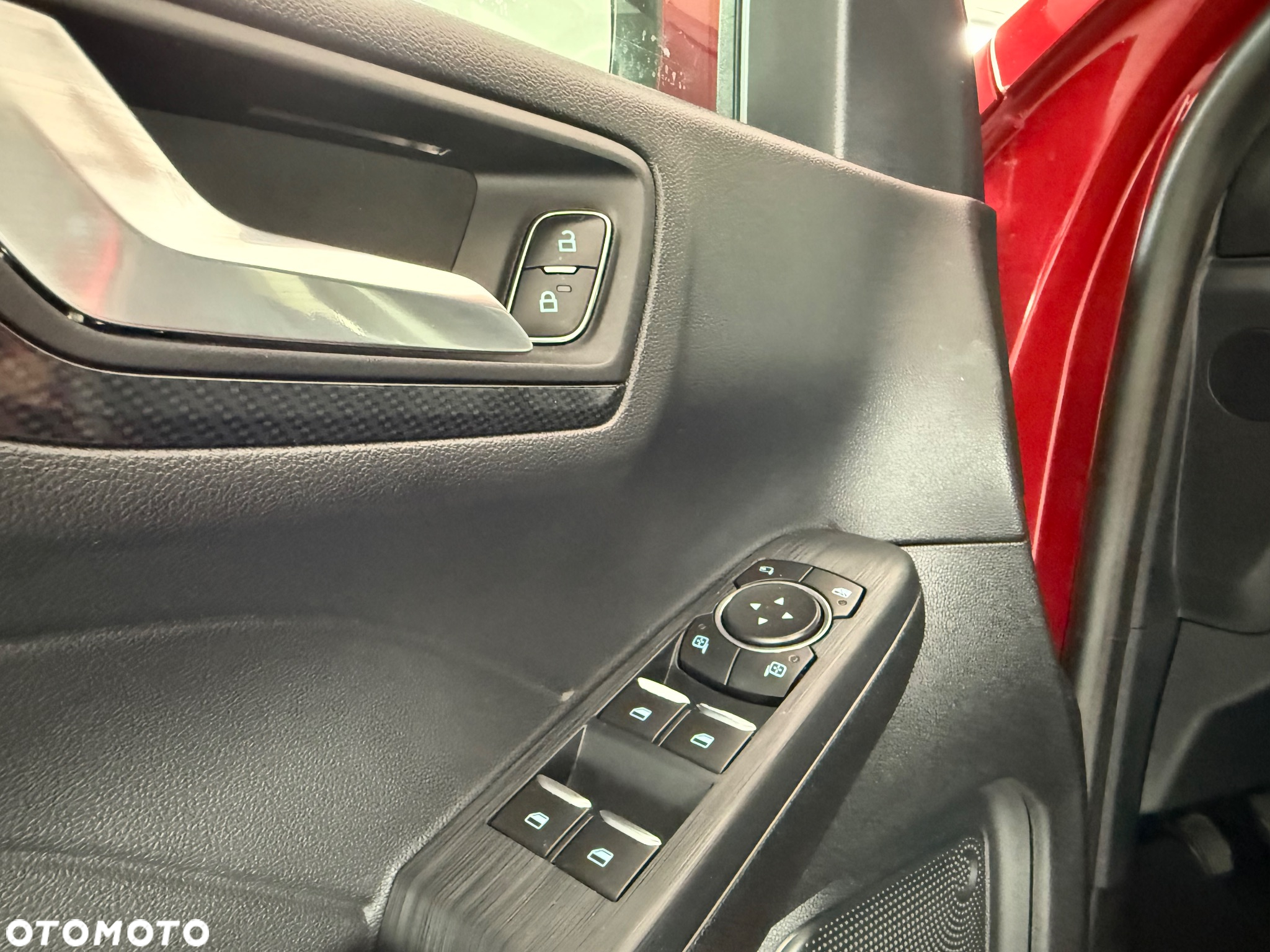 Ford Kuga 1.5 EcoBoost FWD ST-Line - 29