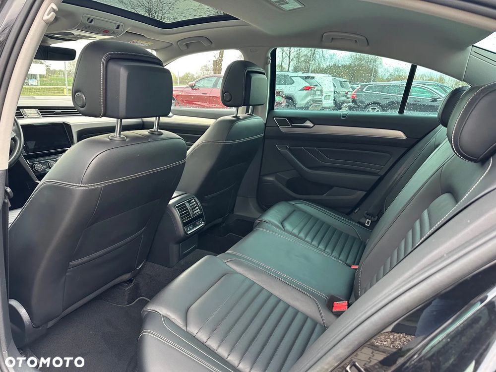 Volkswagen Passat 2.0 TSI 4Mot Elegance DSG - 9